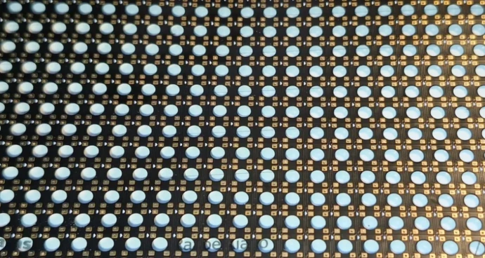 LED panel felület – sor- és oszlophibák diagnosztikája és javítása